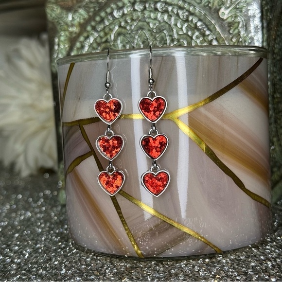 Red Heart Trio Glittery Red & Silver Dangle Earrings Valentine’s Day Nwt - Picture 6 of 8